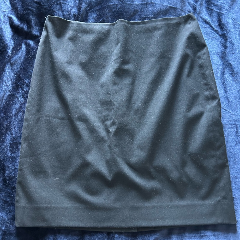 Banana Republic Black Skirt Elegant and Timeless